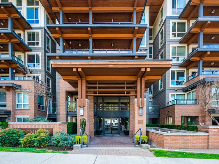 607-500 Royal Avenue, New Westminster, BC, V3L 0G5