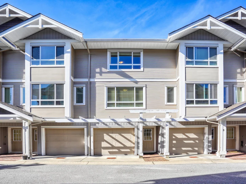 8 - 20195 68th Avenue, Langley BC V2Y 1P5