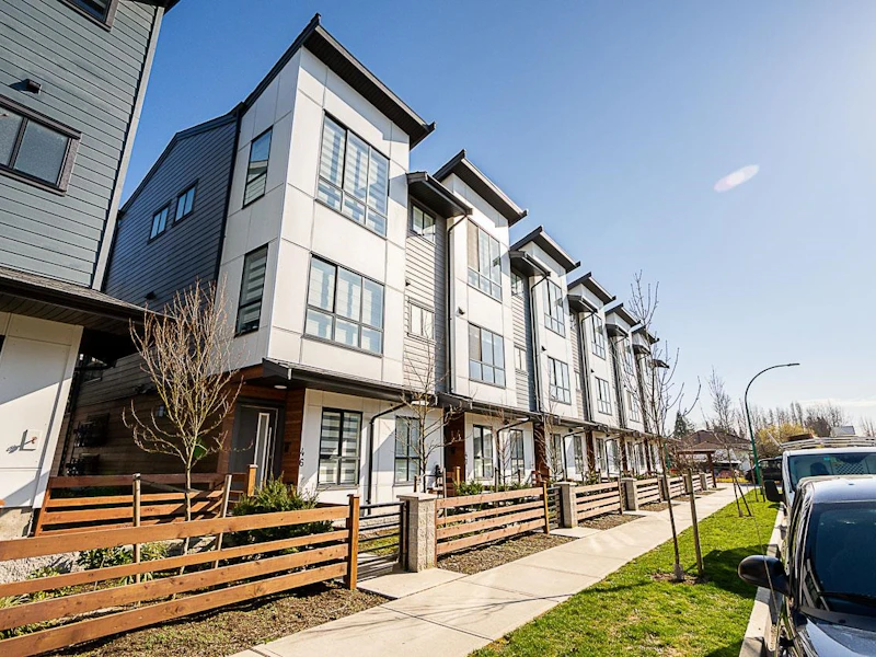 47 - 7177 194a Street, Surrey BC