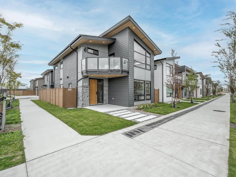 4721 Blue Heron Way, Delta, BC, V4M 0A8