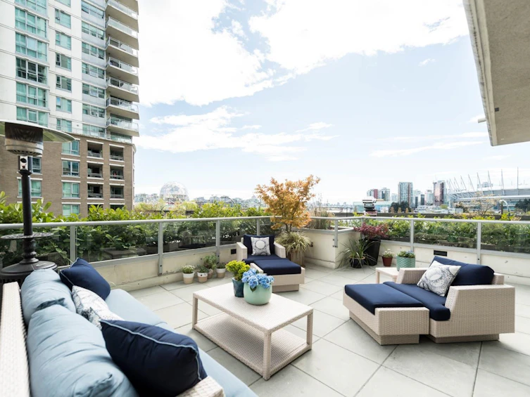 310-125 Milross Avenue, Vancouver, BC, V6A 0A1