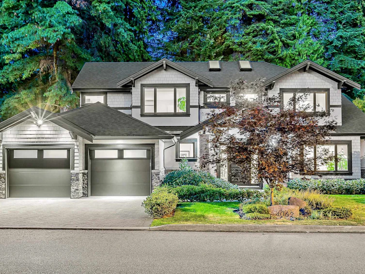 4062 Virginia Crescent, North Vancouver, BC, V7R 3Z1