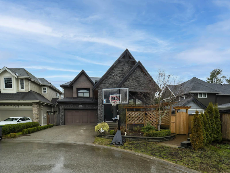 2781 163a Street, Surrey BC V3Z 0E4