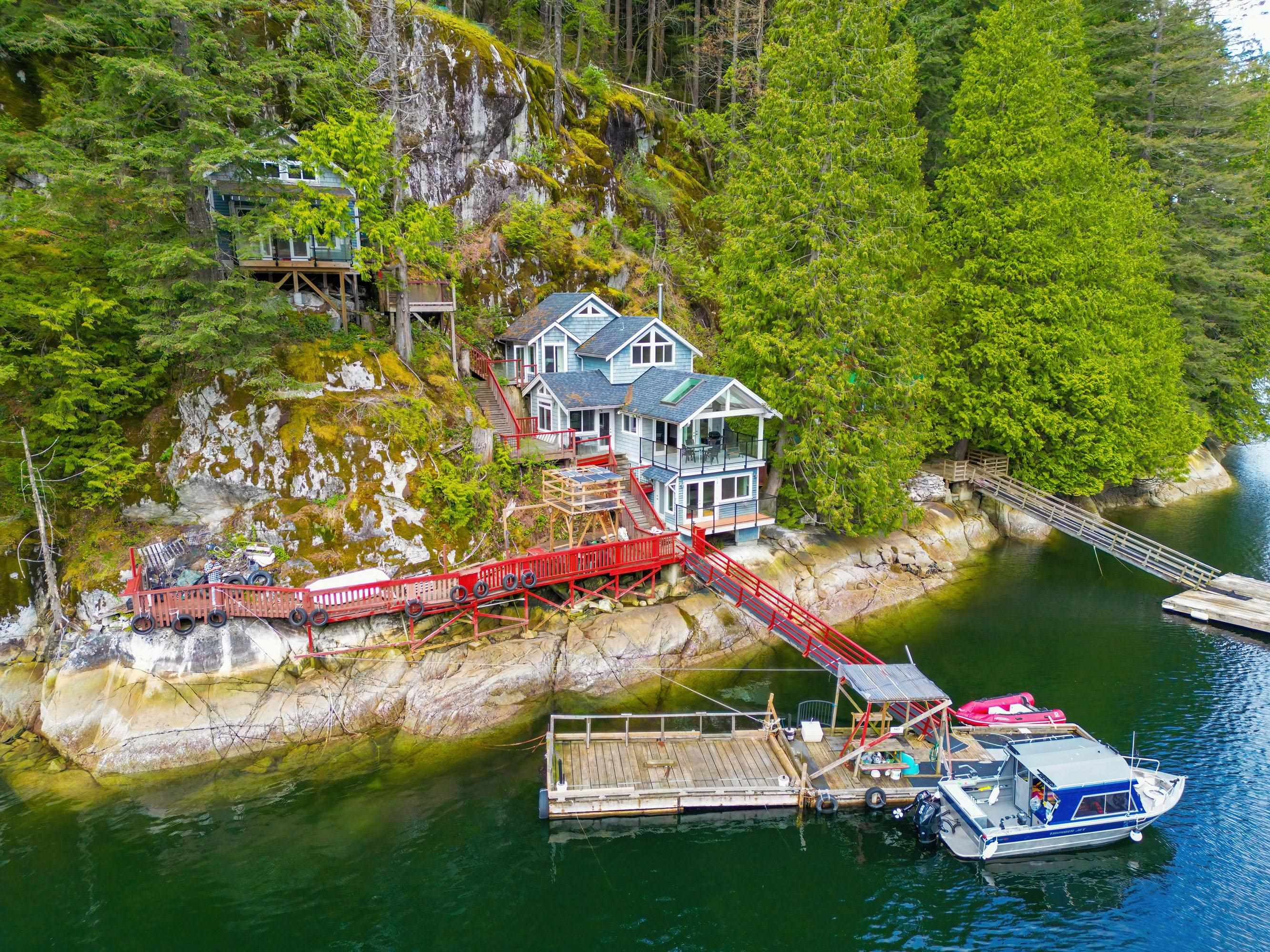 824 Indian Arm, North Vancouver, BC