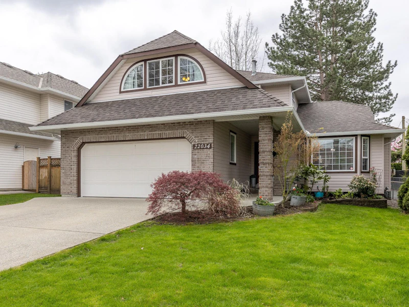22034 46th Avenue, Langley BC V2Z 1M6