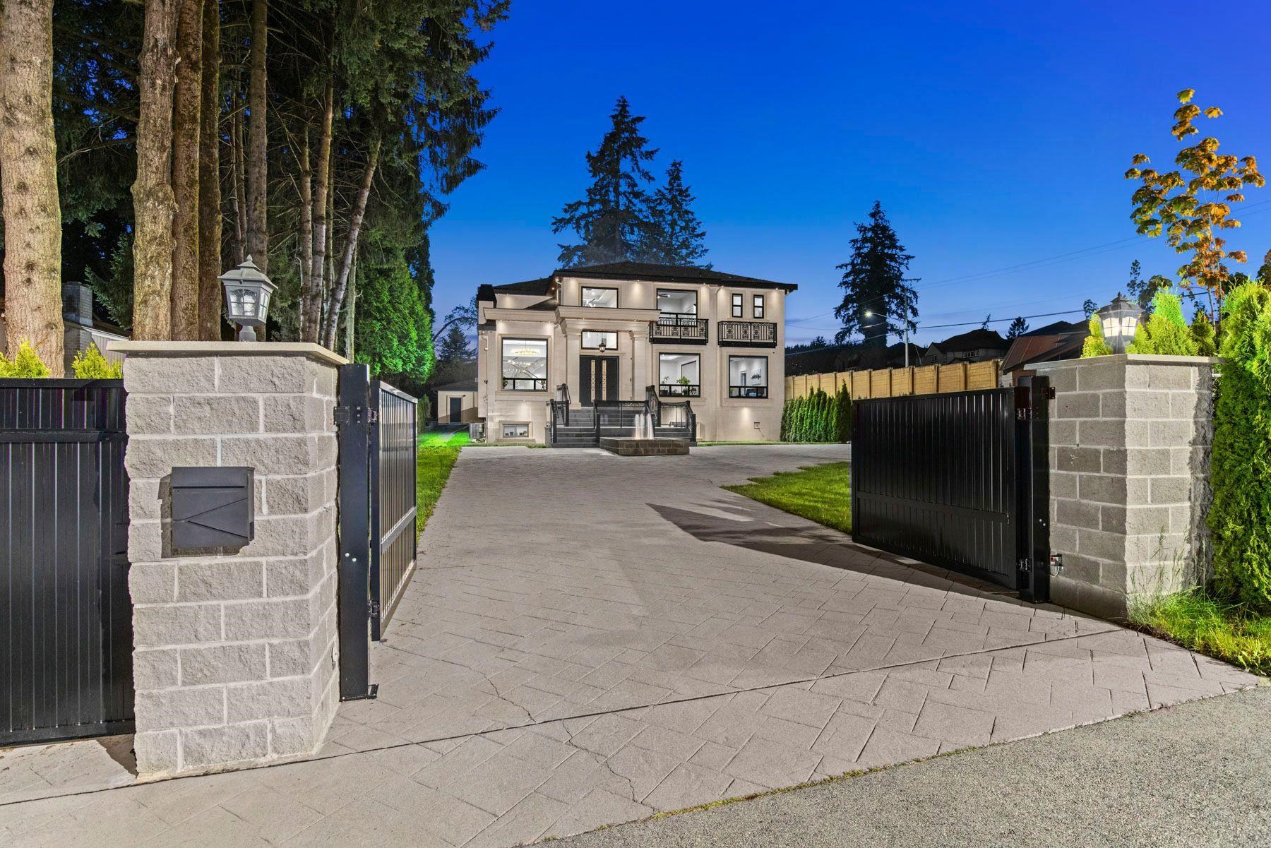 5585 148 Street, Surrey, BC, V3S 3B5