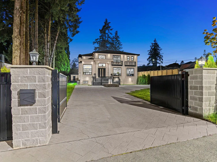 5585 148 Street, Surrey, BC, V3S 3B5