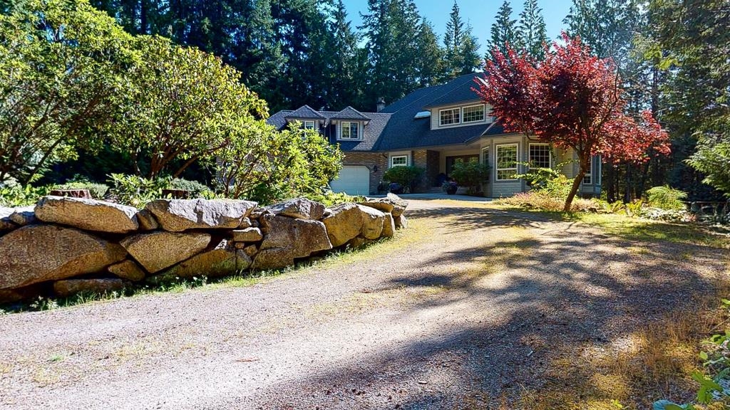 1356 Roberts Creek Road, Roberts Creek, BC, V0N 2W1
