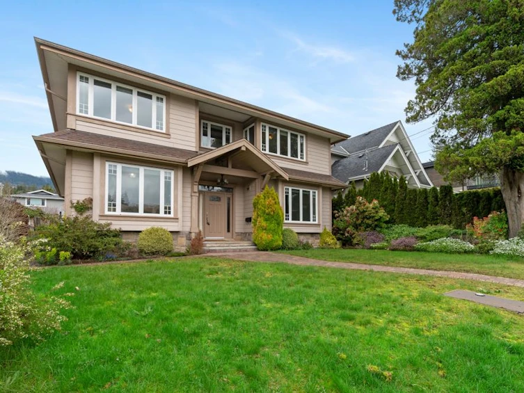 1135 Inglewood Avenue, West Vancouver, BC, V7T 1Y4