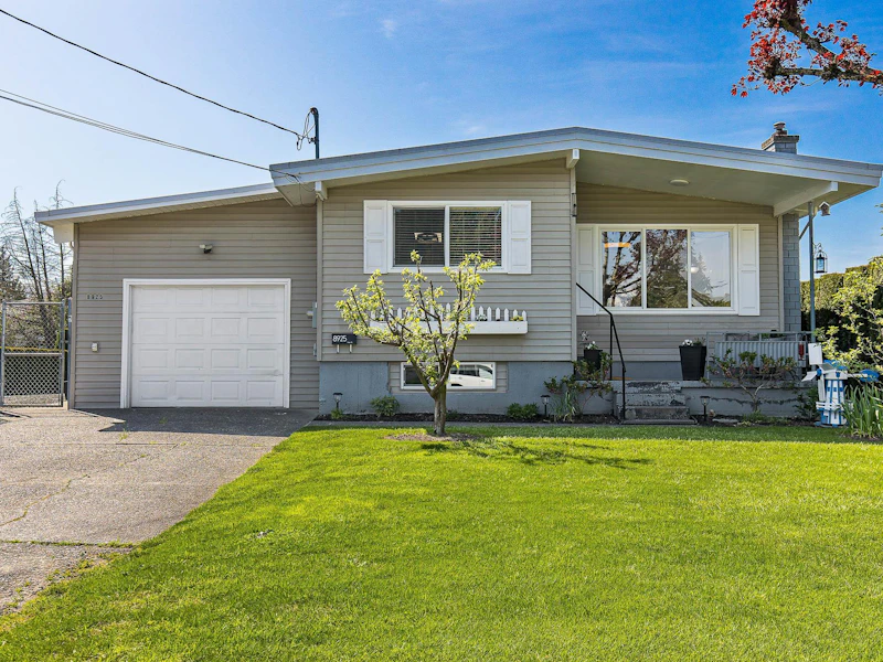 8925 Vines Street, Chilliwack BC V2P 3X5