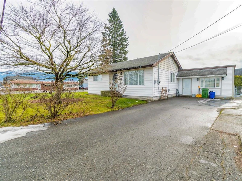 46580 Brooks Avenue, Chilliwack BC V2P 1C8