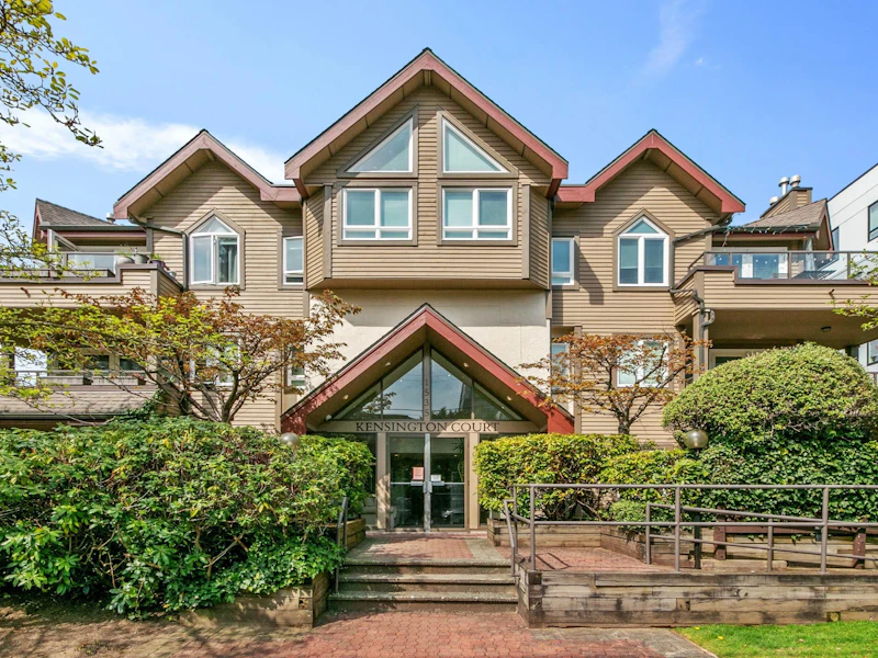 203 - 1535 Chesterfield Avenue, North Vancouver BC V7M 2N5