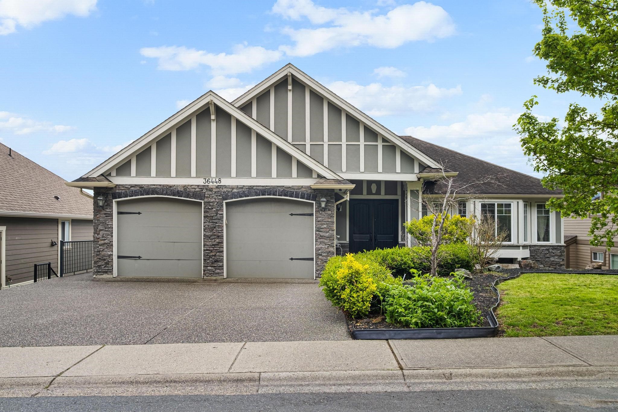 36448 Carnarvon Court, Abbotsford, BC, V3G 3G4