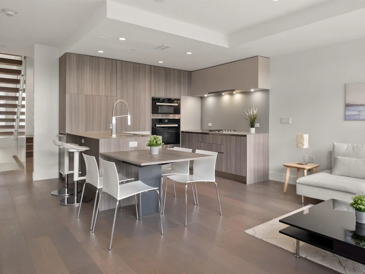 146 W Woodstock Avenue, Vancouver, BC, V5Y 0N1