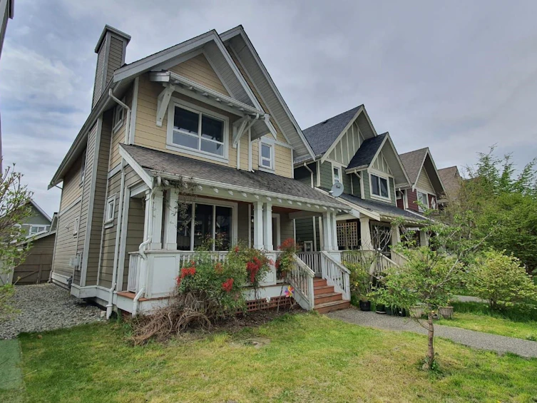 222 Jensen Street, New Westminster, BC, V3M 0E7