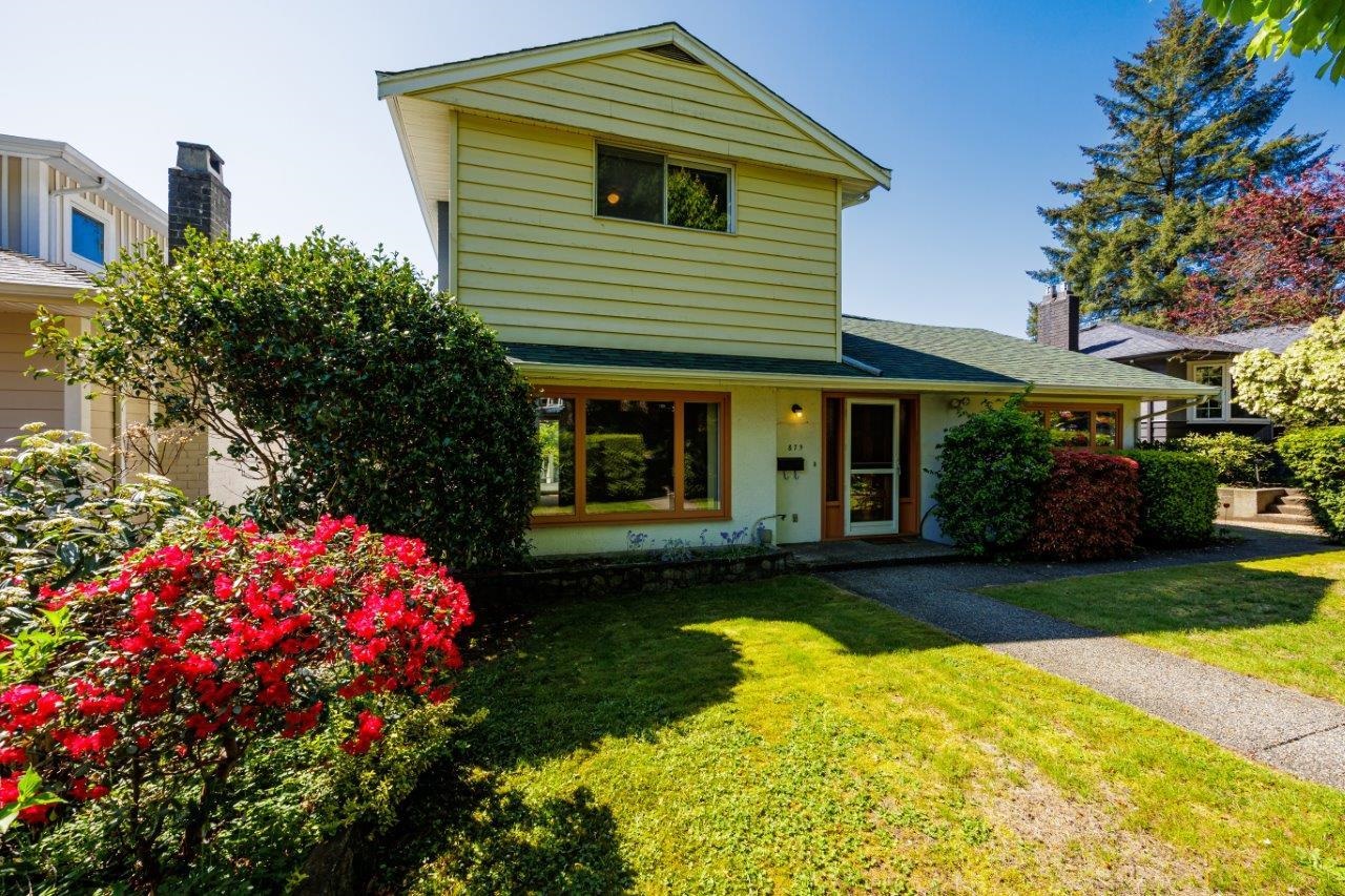879 E 12th Street, North Vancouver, BC, V7L 2L2