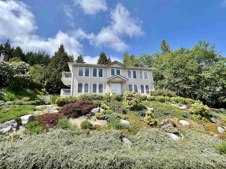 530 Craigmohr Drive, West Vancouver, BC, V7S 1W6