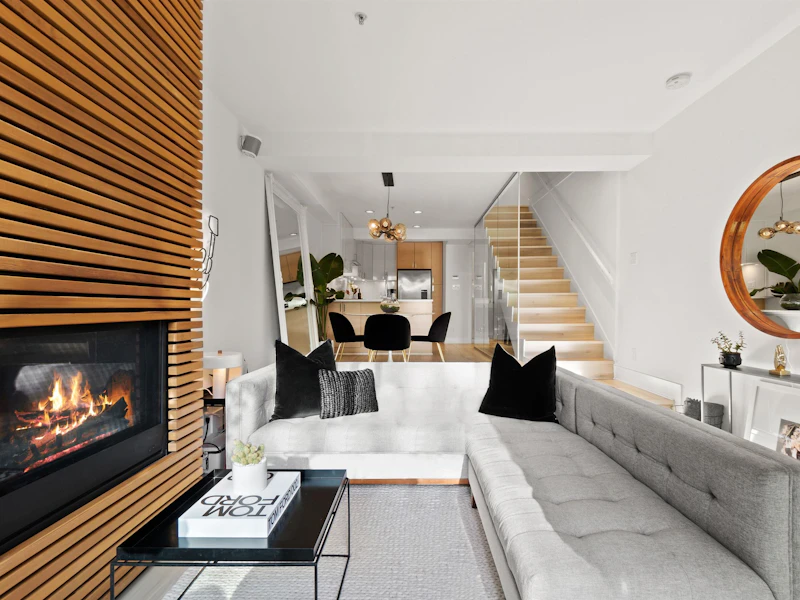 1672 Mclean Drive, Vancouver BC