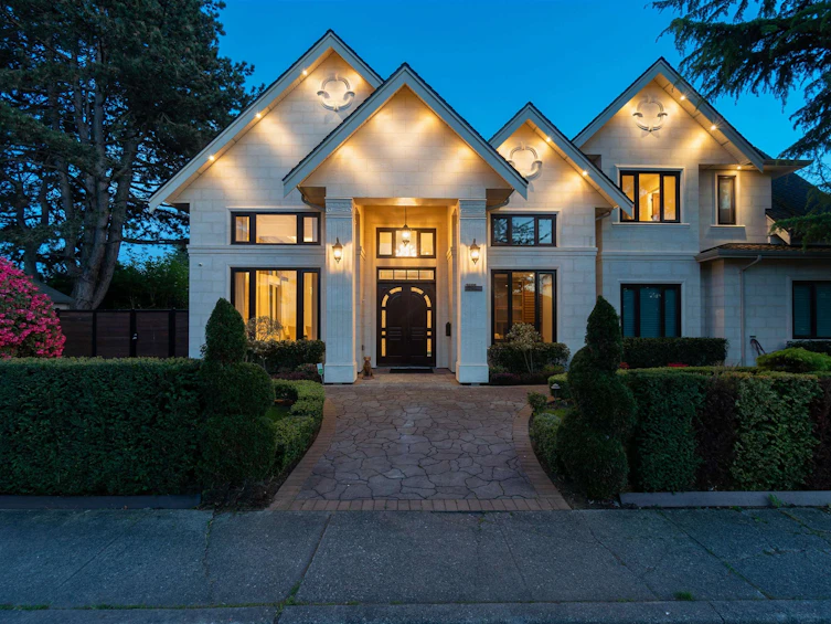 7668 Tweedsmuir Avenue, Richmond, BC, V7A 1L2