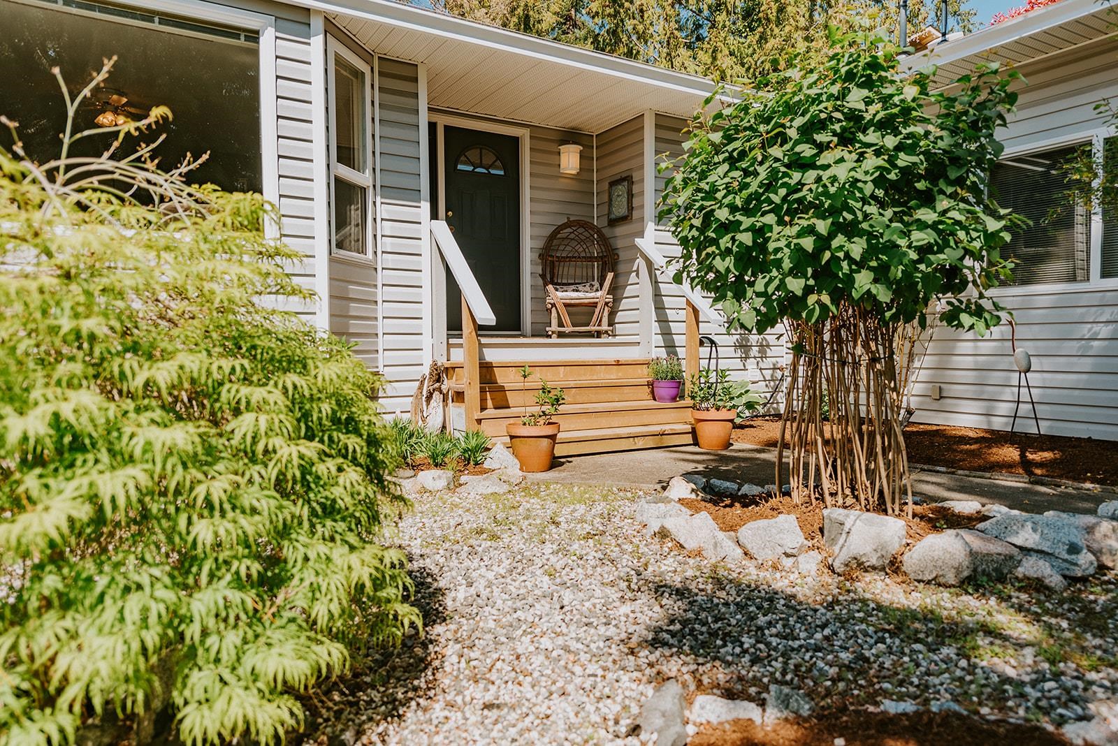 5439 Carnaby Place, Sechelt, BC, V7Z 0M3