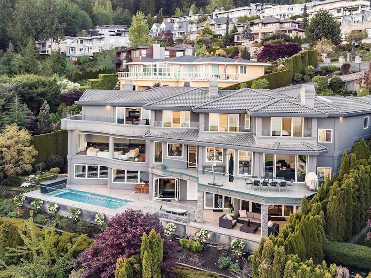 1466 Bramwell Road, West Vancouver, BC, V7S 2N9