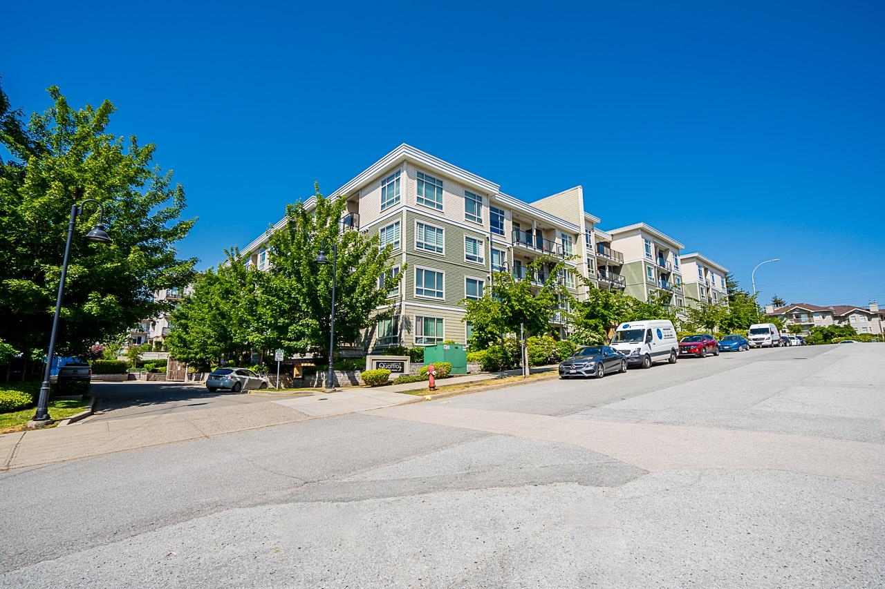 220-13789 107a Avenue, Surrey, BC, V3T 0B8