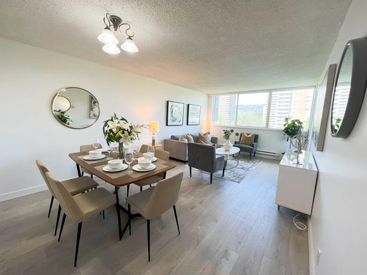1203-9521 Cardston Court, Burnaby, BC, V3N 4R8