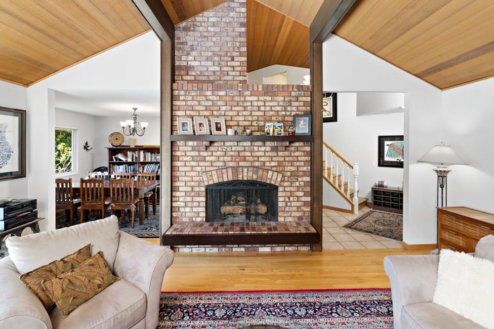 5707 Bluebell Drive, West Vancouver, BC, V7W 1T2
