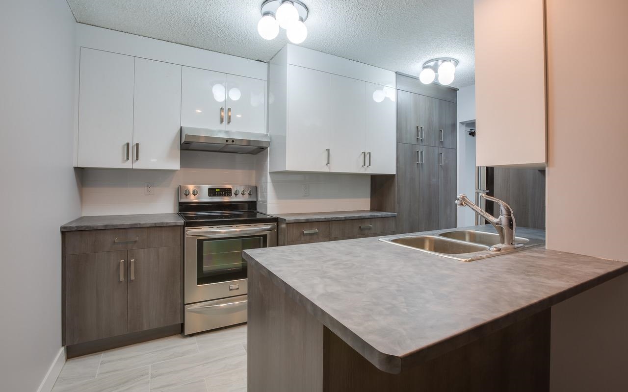 1505-9521 Cardston Court, Burnaby, BC, V3N 4R8