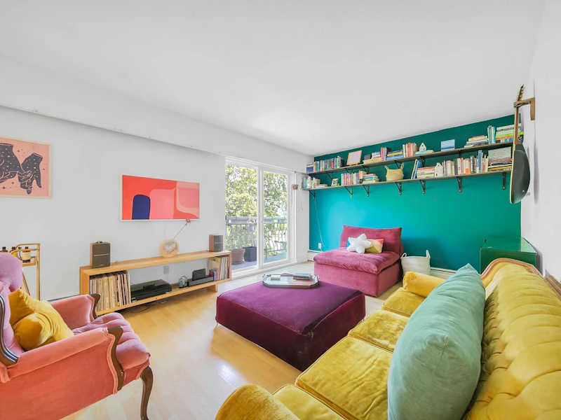 406 - 711 E 6th Avenue, Vancouver BC V5T 1L7