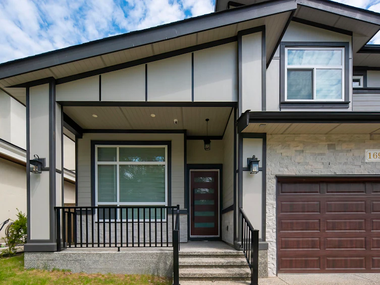 1696 166a Street, Surrey, BC, V3Z 9X5