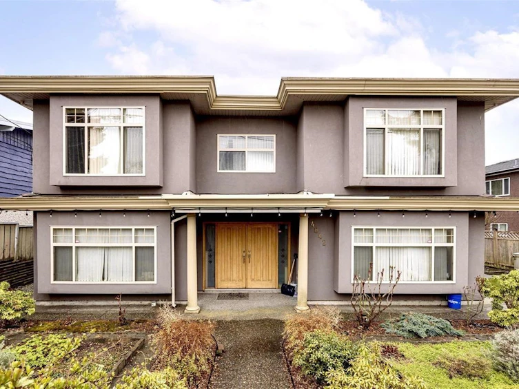4842 Rumble Street, Burnaby, BC, V5J 2A9