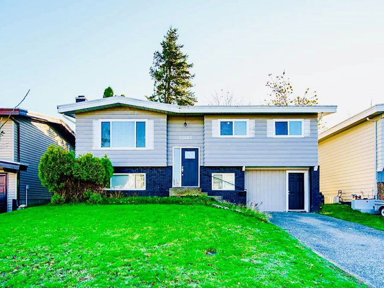 32082 Austin Avenue, Abbotsford, BC, V2T 4P3