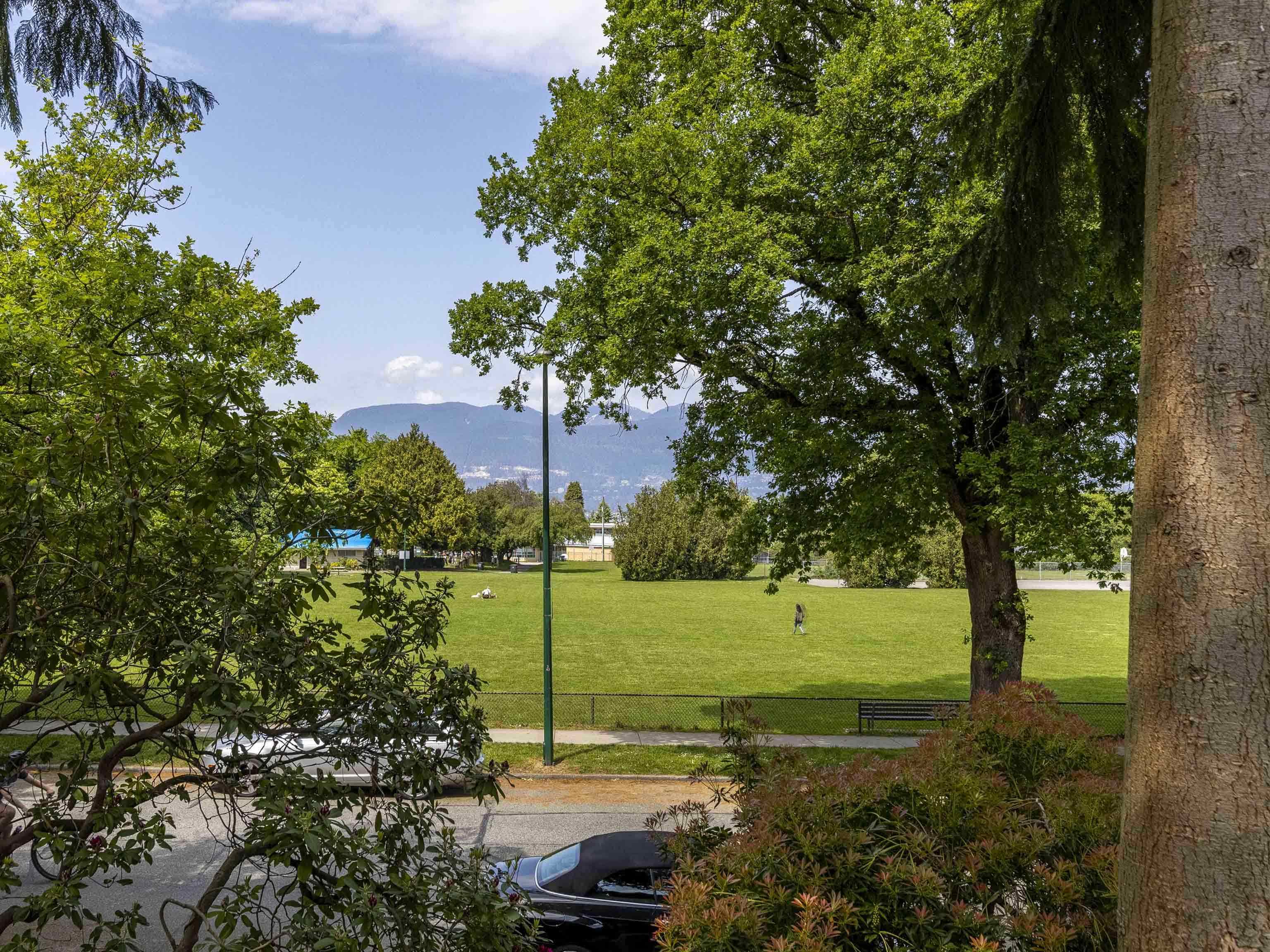 4340 W 8th Avenue, Vancouver, BC, V6R 2A1