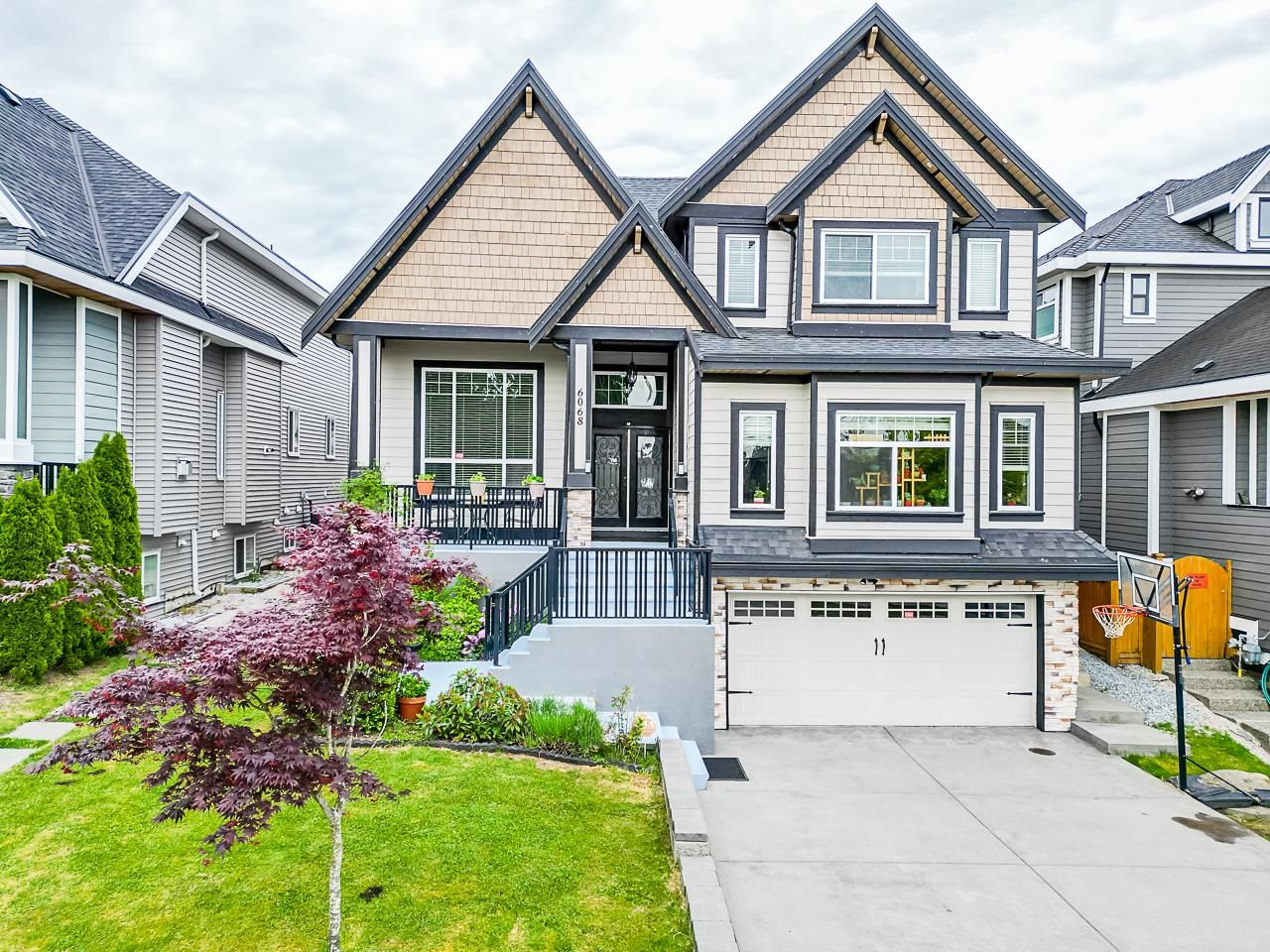 6068 181a Street, Surrey, BC, V3S 4M2