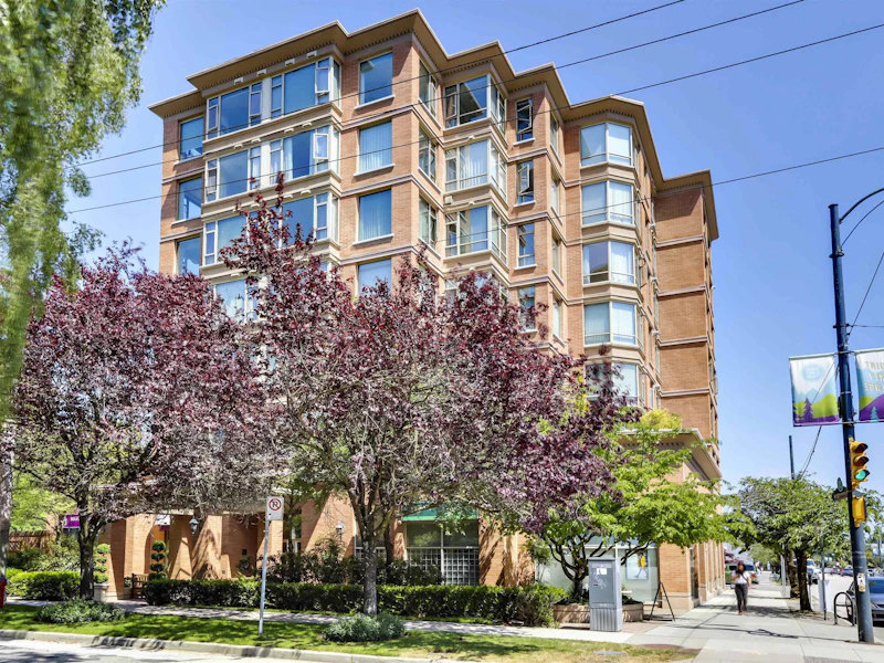402 - 2580 Tolmie Street, Vancouver BC V6R 4R4