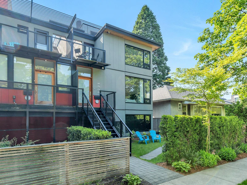3235 Quebec Street, Vancouver BC V5V 3J6
