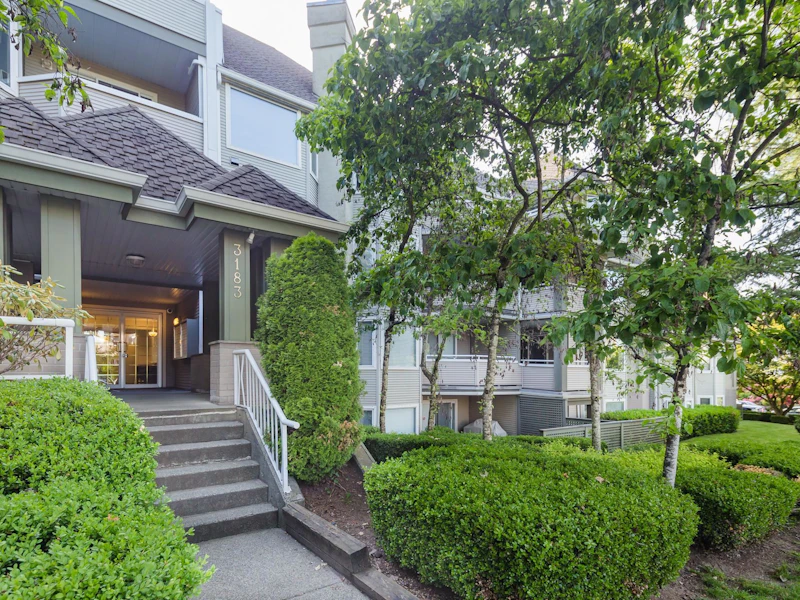208 - 3183 Esmond Avenue, Burnaby BC V5G 4V6
