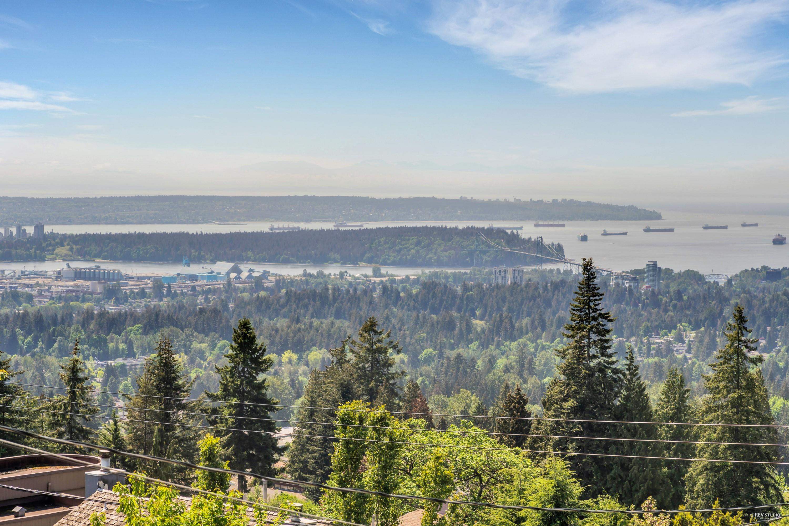 4080 St. Pauls Avenue, North Vancouver, BC, V7N 1T5