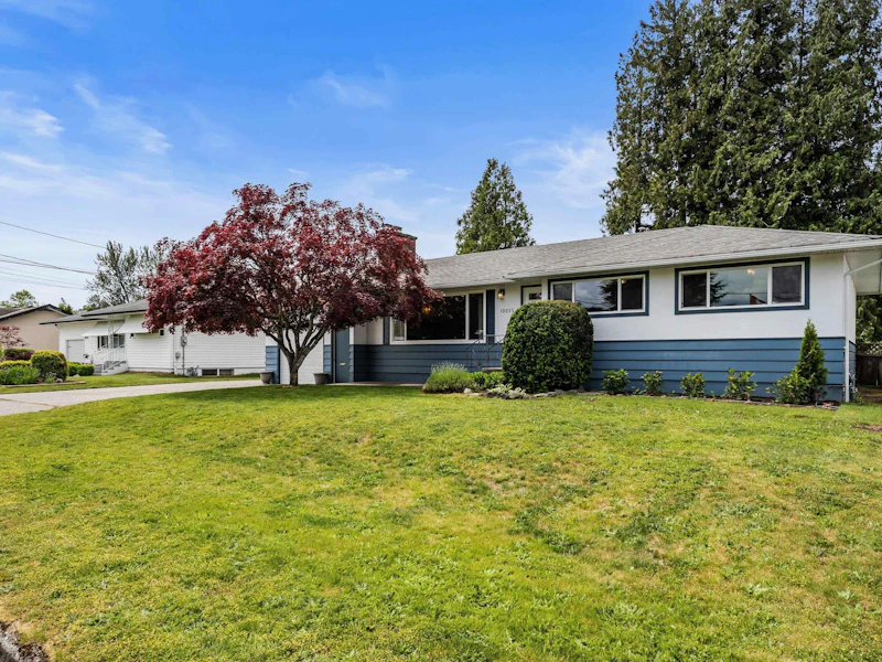 10055 Fairview Drive, Chilliwack BC V2P 5J3