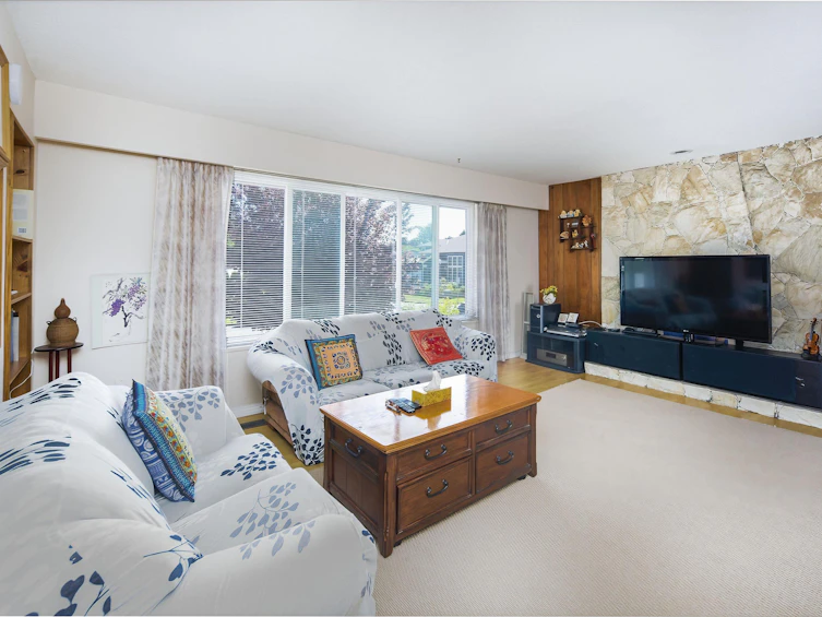 8111 Rosewell Avenue, Richmond, BC, V7A 2J3