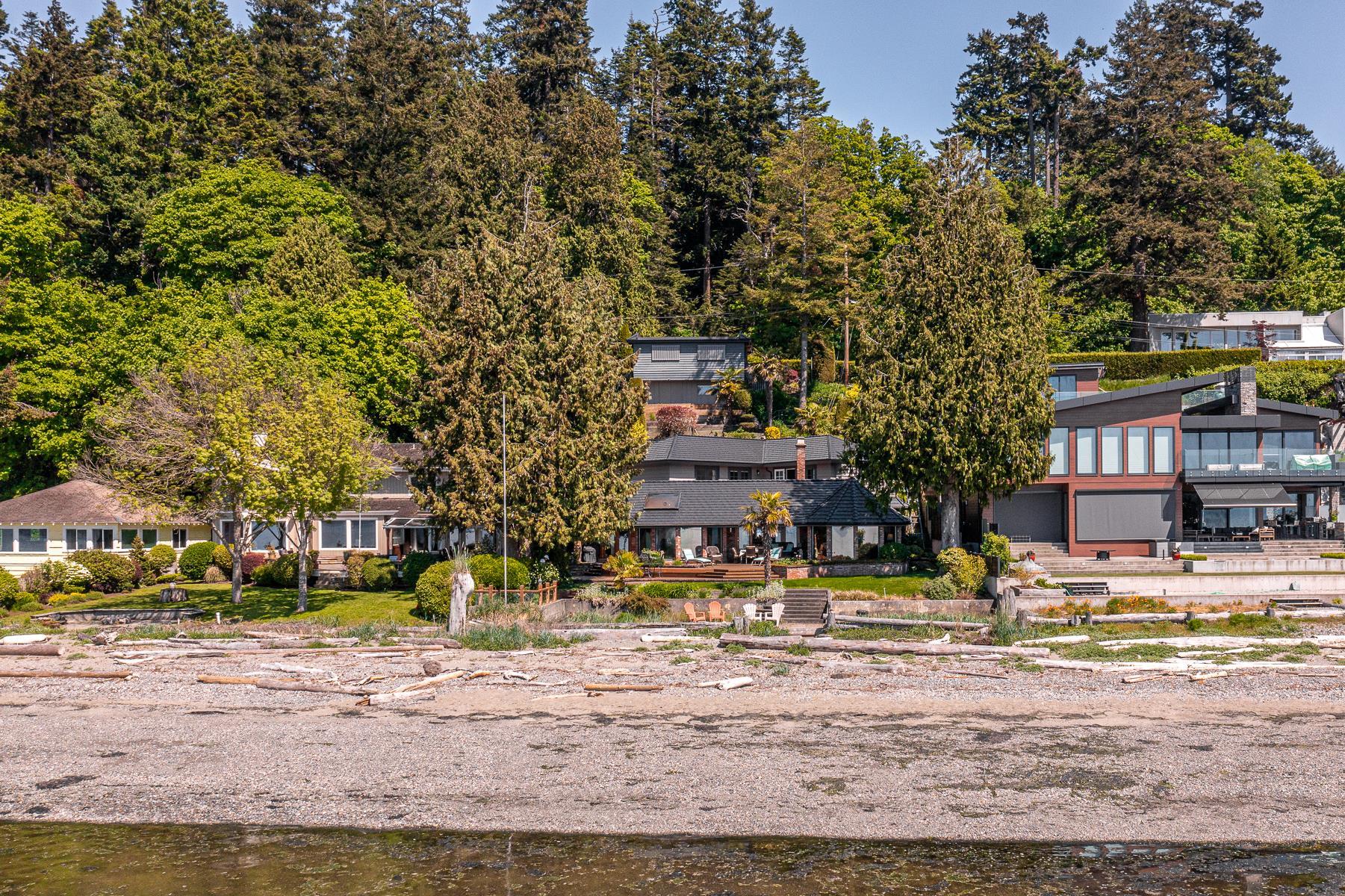 486 Tsawwassen Beach Road, Delta, BC, V4M 4C8