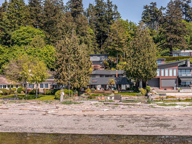 486 Tsawwassen Beach Road, Delta, BC, V4M 4C8