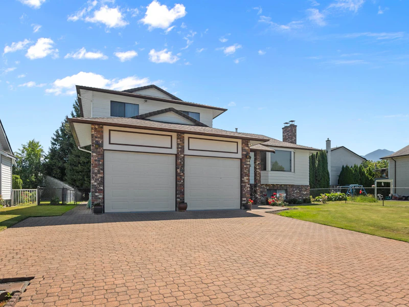 6662 Wiltshire Street, Chilliwack BC V2R 1P3