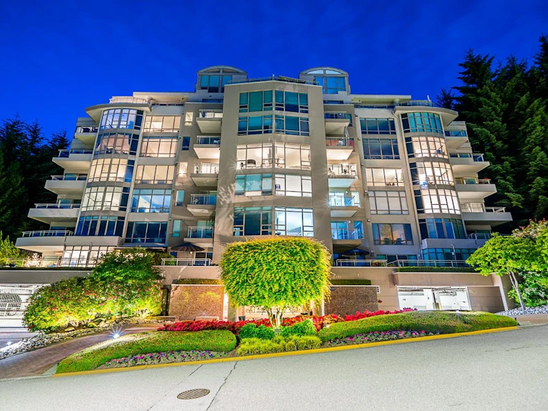 402 - 3105 Deer Ridge Drive, West Vancouver BC V7S 4W1