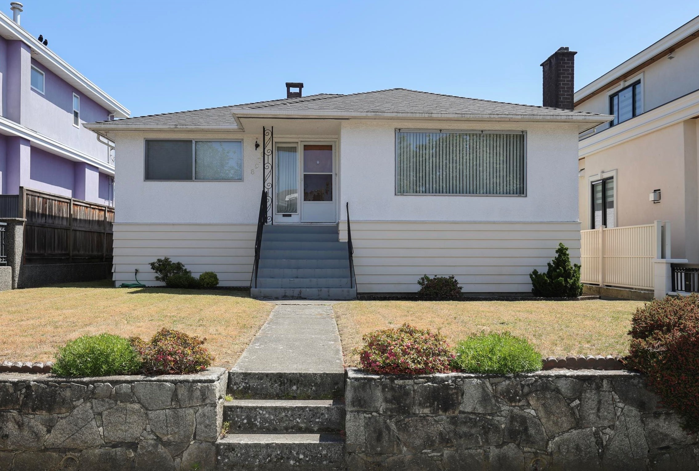 6758 Killarney Street, Vancouver, BC, V5S 2Y3