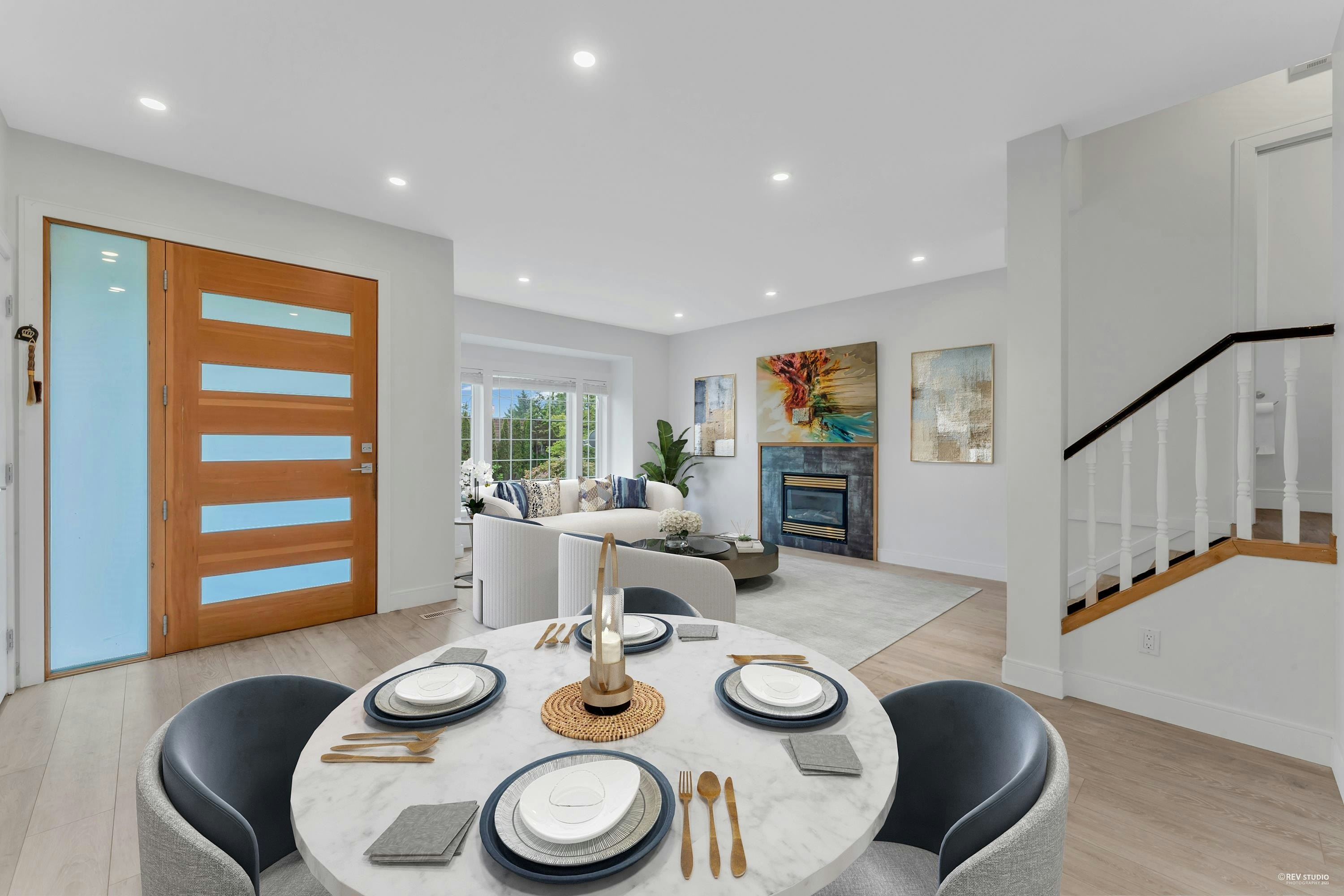 552 W 25th Street, North Vancouver, BC, V7N 2G3