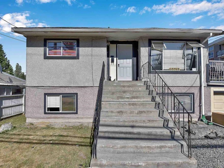 10712 140 Street, Surrey, BC, V3T 4N8