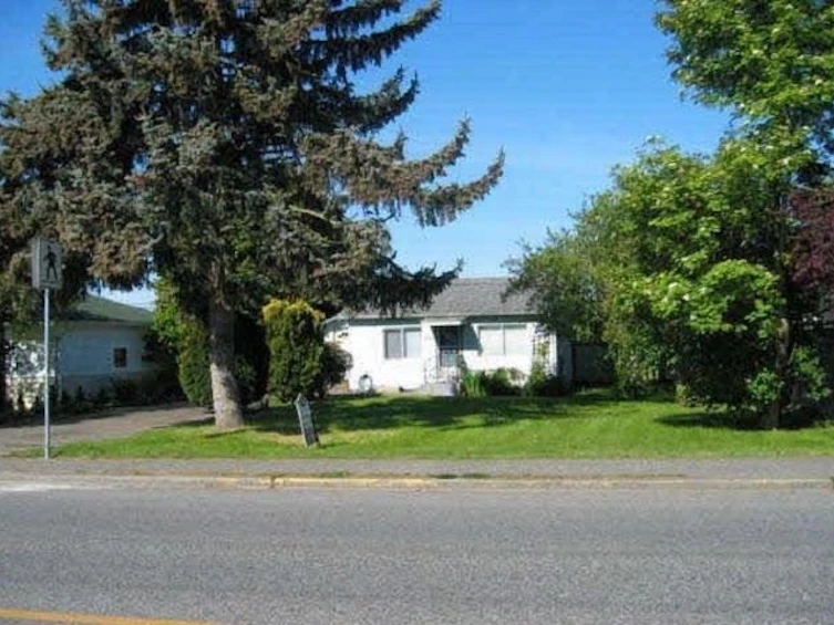 9405 Broadway Street, Chilliwack, BC, V2P 5T8