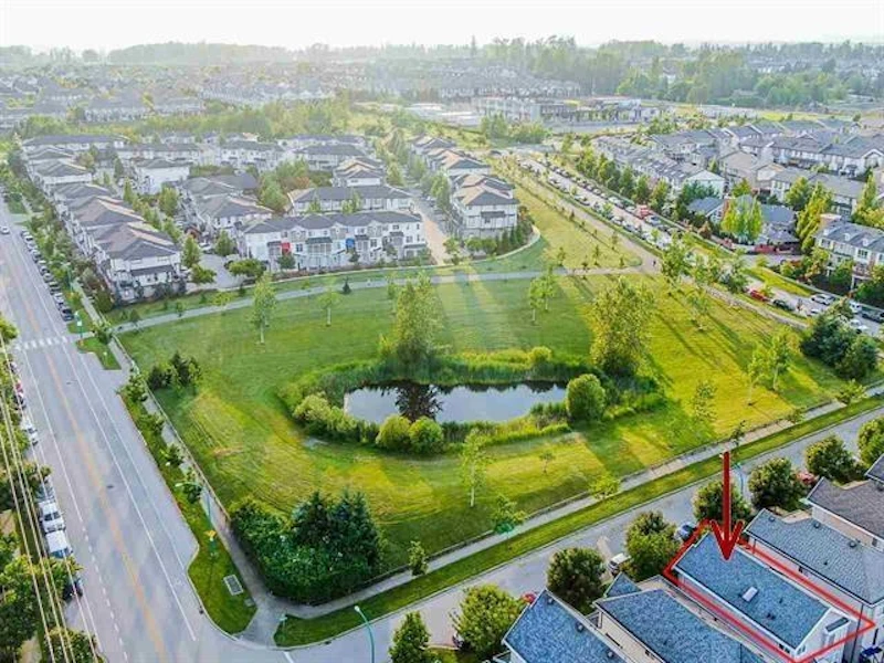 6820 195a Street, Surrey BC V4N 5Z7